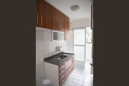 Cozinha  de apartamento para alugar com 2 quartos, 49m² em Jardim Peri, São Paulo