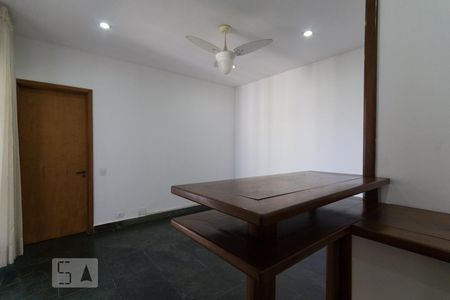 Apartamento para alugar com 70m², 2 quartos e 2 vagasSala