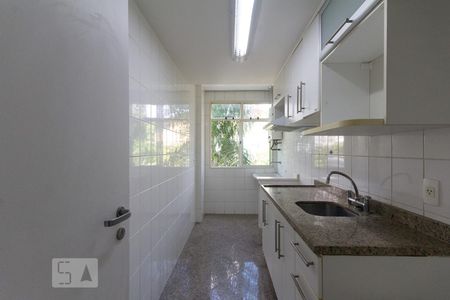Apartamento à venda com 66m², 1 quarto e 1 vagaCozinha