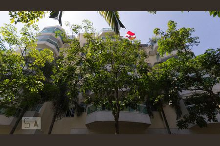 Apartamento à venda com 66m², 1 quarto e 1 vagaFachada