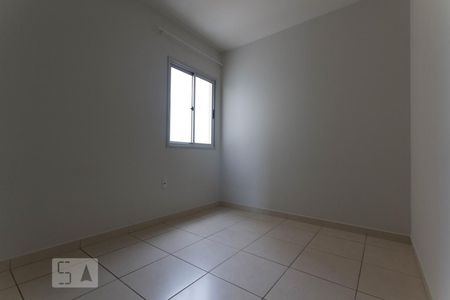 Quarto 1 de apartamento para alugar com 3 quartos, 68m² em Parque Oeste Industrial, Goiânia