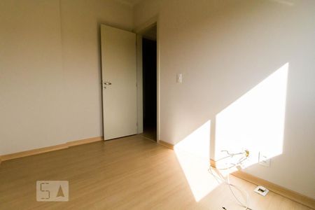 Quarto 1 de apartamento à venda com 3 quartos, 80m² em Jardim Carvalho, Porto Alegre