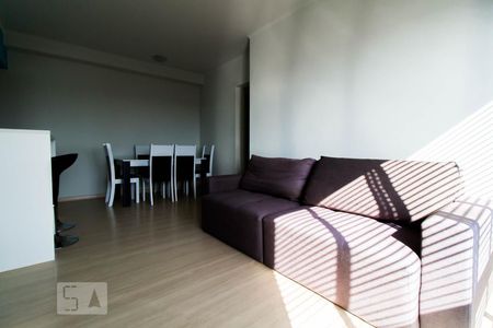 Sala de apartamento à venda com 3 quartos, 80m² em Jardim Carvalho, Porto Alegre