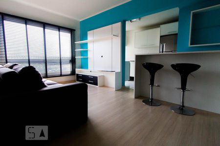 Sala de apartamento à venda com 3 quartos, 80m² em Jardim Carvalho, Porto Alegre