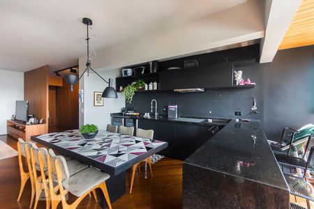 Apartamento à venda com 2 quartos, 147m² em Indianópolis, São Paulo