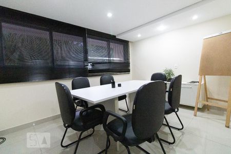 Apartamento à venda com 65m², 2 quartos e 1 vagaEscritório