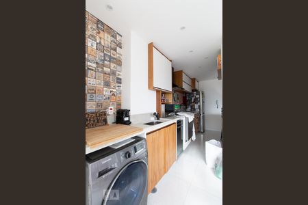 Apartamento à venda com 65m², 2 quartos e 1 vagaÁrea de serviço e cozinha