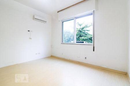 Apartamento à venda com 200m², 4 quartos e 1 vagaSuíte