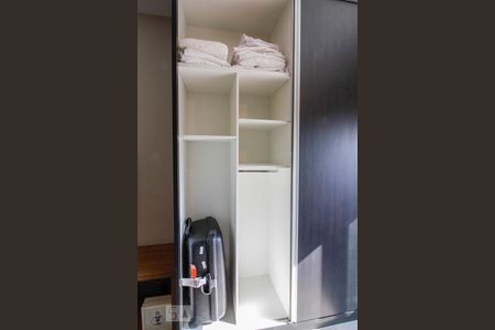 Quarto de kitnet/studio à venda com 1 quarto, 32m² em Barra Funda, São Paulo