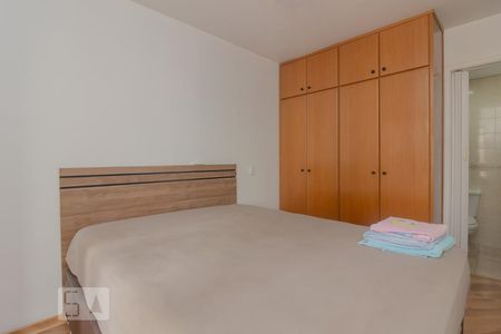 Quarto  de apartamento para alugar com 2 quartos, 62m² em Vila Santo Estéfano, São Paulo