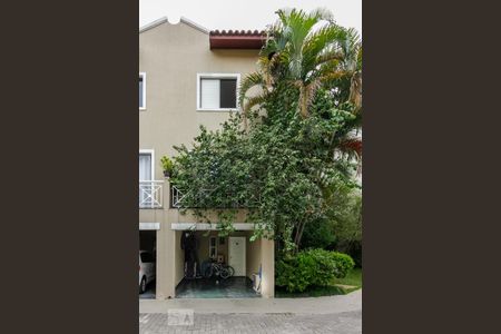 Casa de condomínio à venda com 110m², 2 quartos e 1 vagaFachada