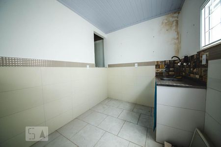 Cozinha de casa de condomínio para alugar com 1 quarto, 50m² em Santa Rosa, Niterói