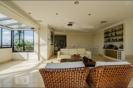 Apartamento à venda com 319m², 4 quartos e 5 vagasSala Piso Superior