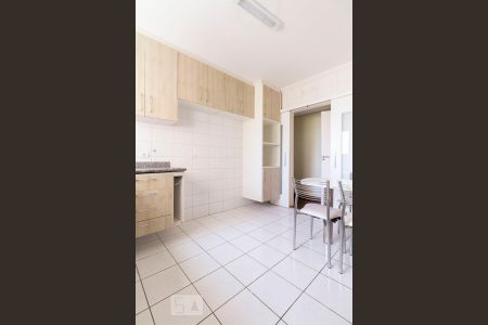 Apartamento para alugar com 124m², 3 quartos e 3 vagas Apartamento para alugar com 124m², 3 quartos e 3 vagasCozinha