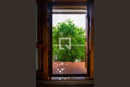 Casa à venda com 220m², 3 quartos e 3 vagas Casa à venda com 220m², 3 quartos e 3 vagasVaranda da Suíte