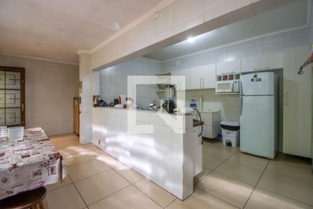 Casa à venda com 220m², 3 quartos e 3 vagas Casa à venda com 220m², 3 quartos e 3 vagasCozinha