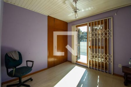 Casa à venda com 220m², 3 quartos e 3 vagas Casa à venda com 220m², 3 quartos e 3 vagasQuarto 2