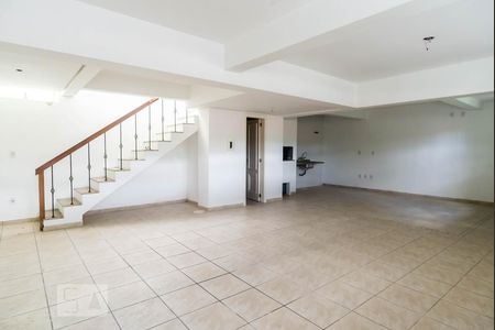Casa à venda com 250m², 3 quartos e sem vagaGaragem