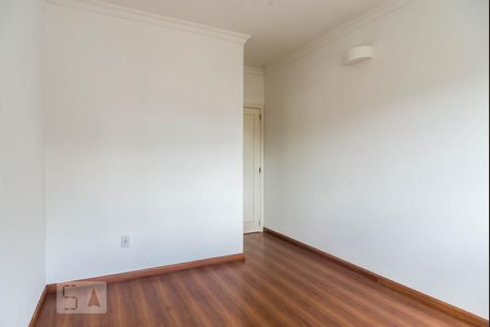 Suíte 1 de casa à venda com 3 quartos, 250m² em Medianeira, Porto Alegre