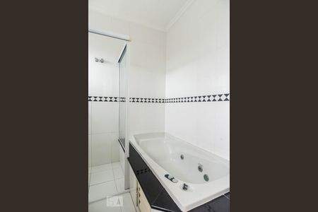 Casa à venda com 250m², 3 quartos e sem vagaBanheiro Suíte 2