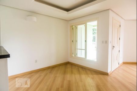 Casa à venda com 250m², 3 quartos e sem vagaSala