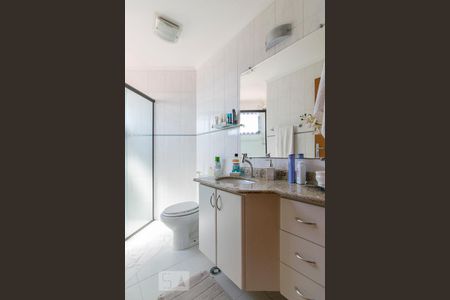 Banheiro de apartamento à venda com 3 quartos, 90m² em Vila Lusitânia, São Bernardo do Campo
