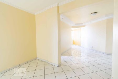 Apartamento para alugar com 55m², 2 quartos e sem vaga Apartamento para alugar com 55m², 2 quartos e sem vagaSala