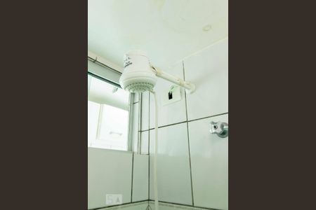 Apartamento para alugar com 55m², 2 quartos e sem vaga Apartamento para alugar com 55m², 2 quartos e sem vagaChuveiro