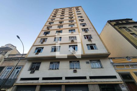 Fachada de apartamento para alugar com 1 quarto, 33m² em Centro, Rio de Janeiro
