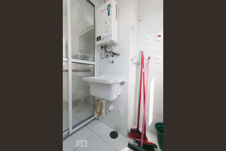 Apartamento para alugar com 56m², 2 quartos e 1 vagaÁrea de serviço 