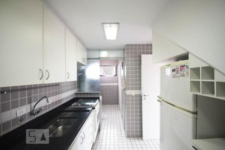 Apartamento para alugar com 100m², 2 quartos e 2 vagasCozinha