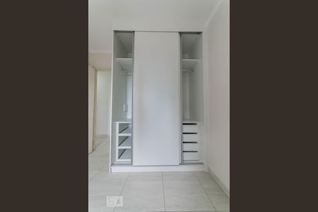 Quarto 2 de apartamento para alugar com 2 quartos, 52m² em Vila Progresso, Campinas