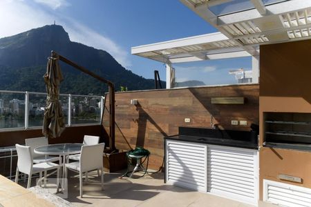 Apartamento à venda com 110m², 2 quartos e 1 vagaÁrea externa - segundo andar