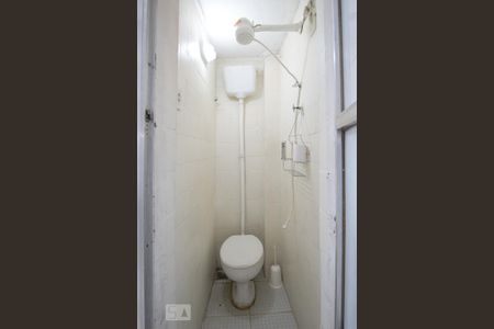 Apartamento para alugar com 100m², 3 quartos e sem vaga Apartamento para alugar com 100m², 3 quartos e sem vagaBanheiro de serviço