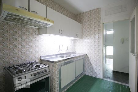 Apartamento para alugar com 100m², 3 quartos e sem vaga Apartamento para alugar com 100m², 3 quartos e sem vagaCozinha