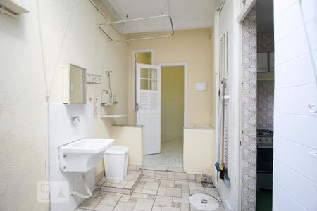 Apartamento para alugar com 100m², 3 quartos e sem vaga Apartamento para alugar com 100m², 3 quartos e sem vagaÁrea de serviço