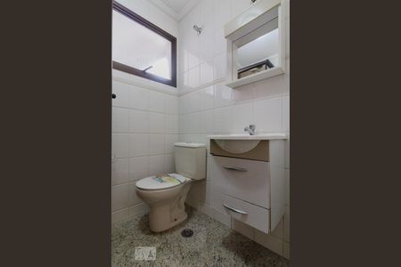 Banheiro de apartamento à venda com 2 quartos, 70m² em Vila Euclides, São Bernardo do Campo