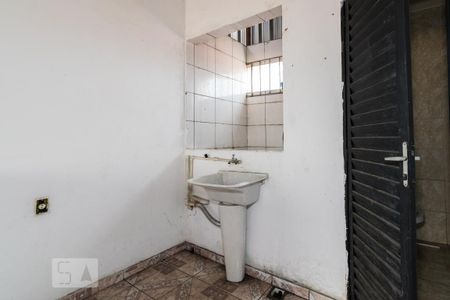 Detalhe da pia no terraço coberto de casa para alugar com 2 quartos, 80m² em Irajá, Rio de Janeiro