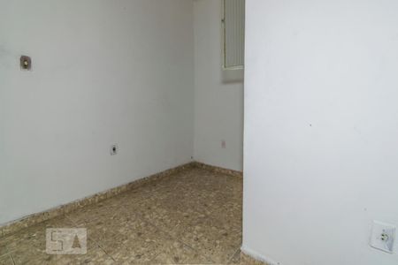 Quarto 2 de casa para alugar com 2 quartos, 80m² em Irajá, Rio de Janeiro
