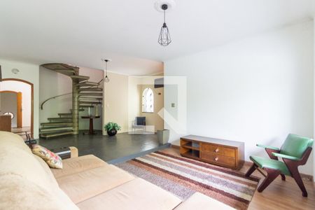 Sala de casa para alugar com 4 quartos, 310m² em Sumaré, São Paulo