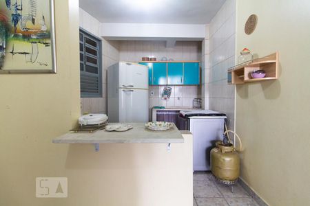Cozinha de apartamento para alugar com 1 quarto, 50m² em Guará Ii, Brasília