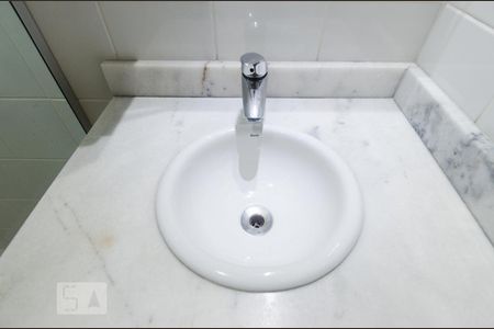 Banheiro de apartamento para alugar com 3 quartos, 93m² em Vila Marlene, São Bernardo do Campo