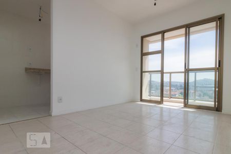 Sala de apartamento à venda com 2 quartos, 59m² em Pilares, Rio de Janeiro