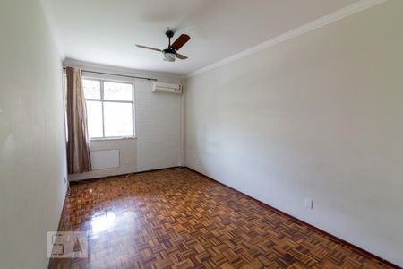 Apartamento à venda com 100m², 2 quartos e 1 vagaSuíte