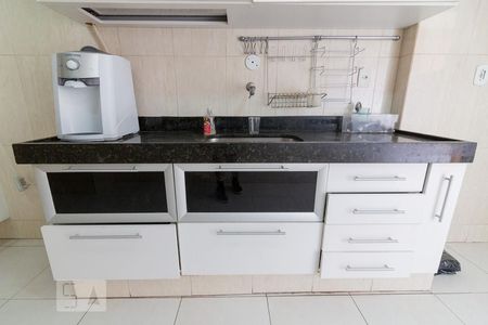 Apartamento à venda com 100m², 2 quartos e 1 vagaCozinha