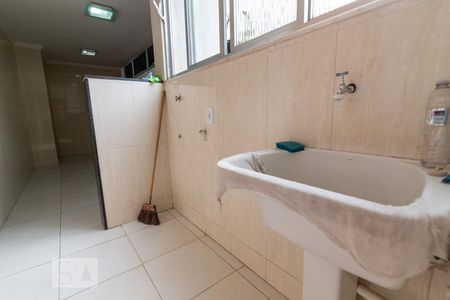 Apartamento à venda com 100m², 2 quartos e 1 vagaÁrea de Serviço