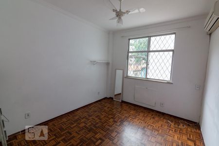 Apartamento à venda com 100m², 2 quartos e 1 vagaQuarto