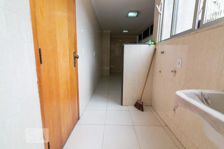 Apartamento à venda com 100m², 2 quartos e 1 vagaÁrea de Serviço