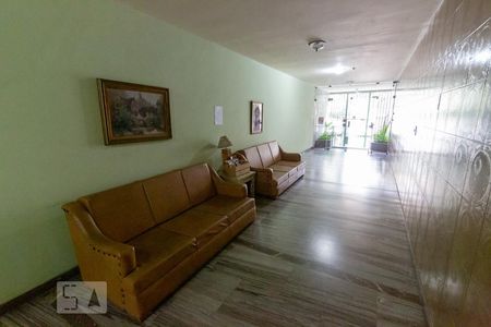 Apartamento à venda com 100m², 2 quartos e 1 vagaHall