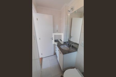 Apartamento para alugar com 322m², 4 quartos e 4 vagas Apartamento para alugar com 322m², 4 quartos e 4 vagasBanheiro da Suíte 1